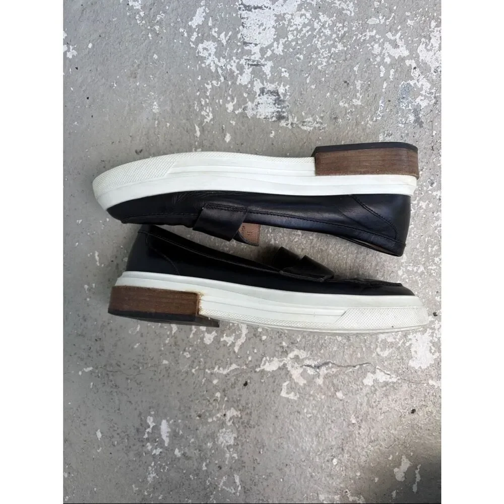 Tod’s leather loafer sneakers